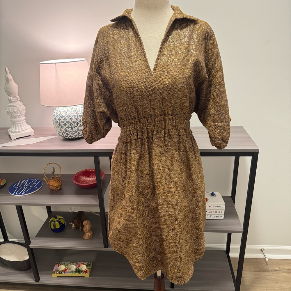 Emily McCarthy – Metallic Gold Textured Dress – XS